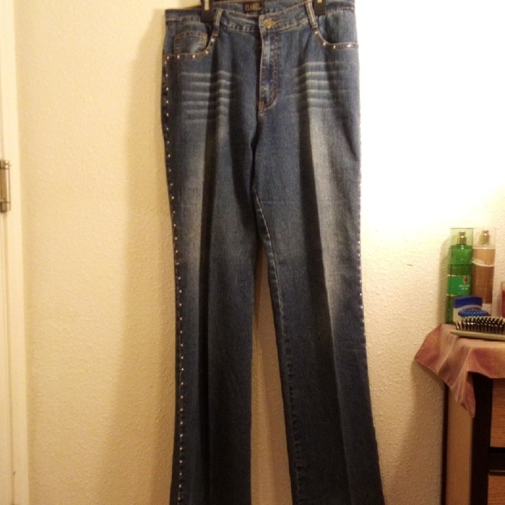 Women's Straight Leg Studded Blue Jeans🤠